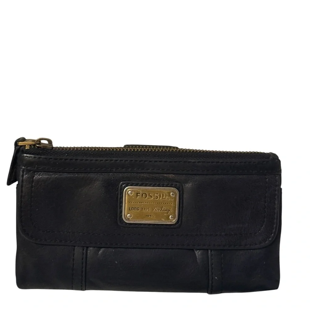 Fossil Black Leather women's vintage wallet in great condition soft with zipper